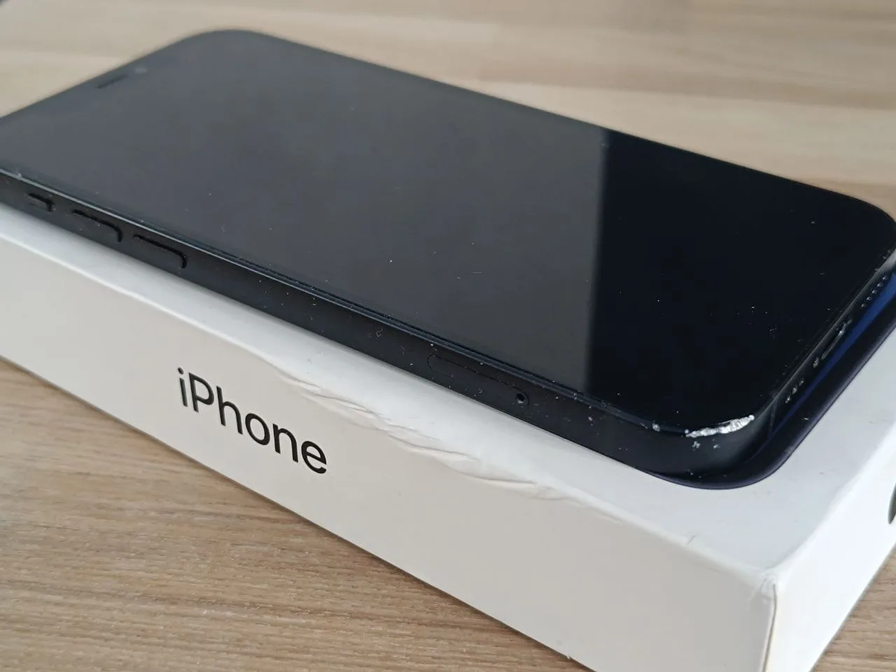 Apple iPhone 12 64GB Neverlock Black