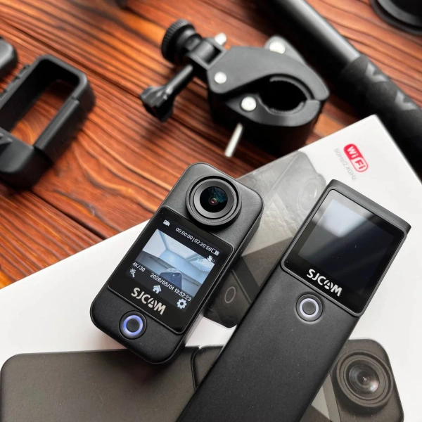 Екшн-камера SJCAM C-300 + карта пам'яті 64GB та кріплення