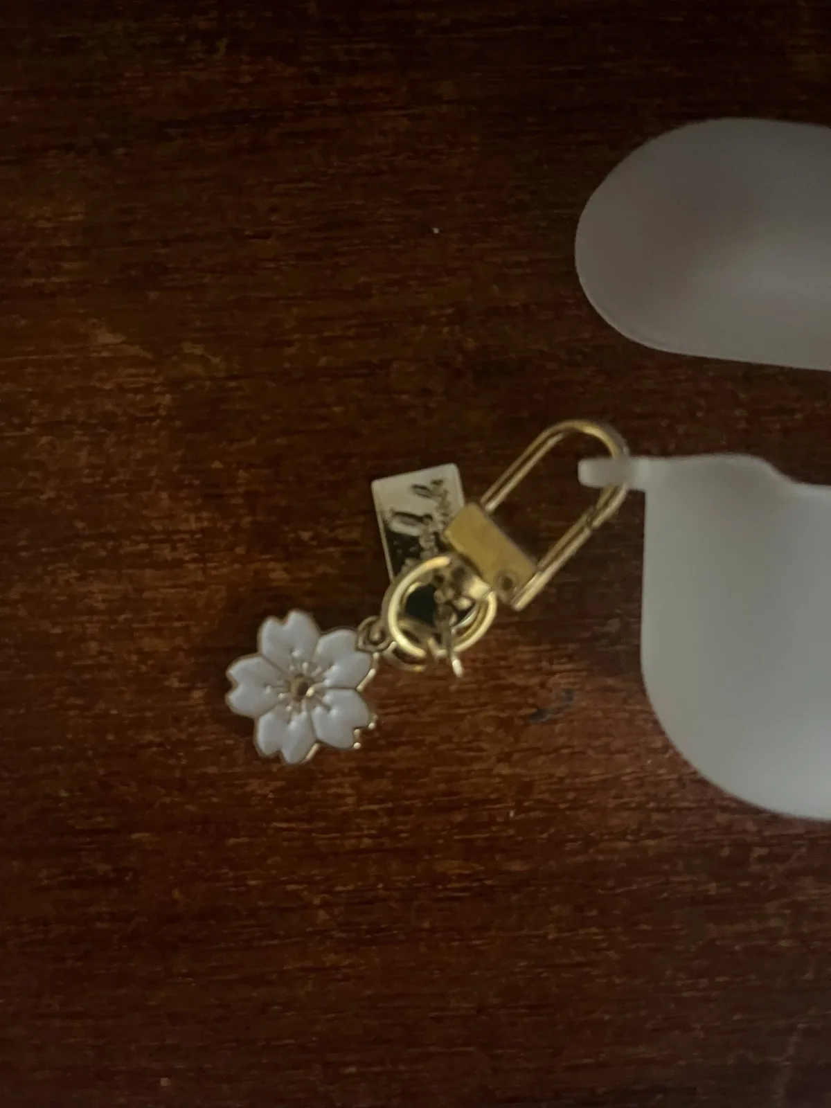 Чохол для Apple AirPods 3 White з брелоком