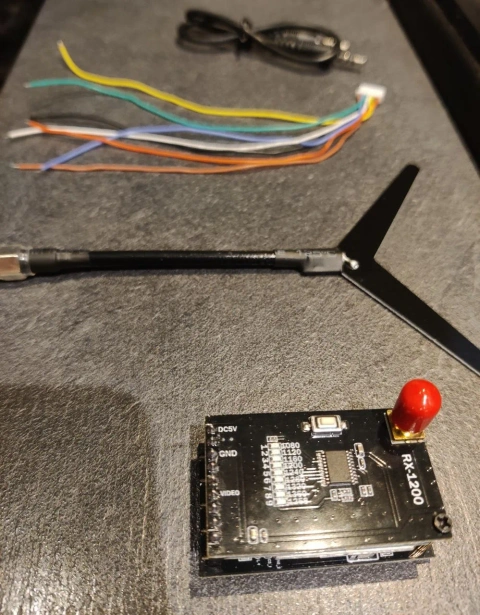 Readytosky VRX 1.2G/1.3G 9CH Відеоприймач 1080-1360MHz SMA