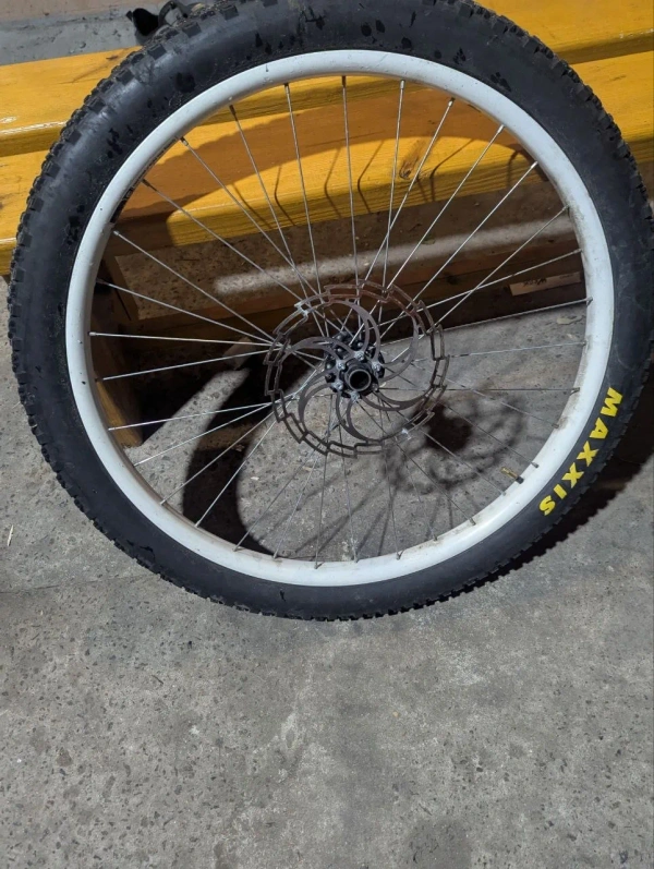 Колесо 27.5 Novatec 20/110 NG Theta Maxxis Ardent 2.25