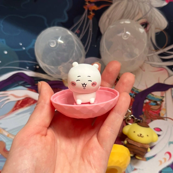 Колекційні фігурки Chiikawa Bandai та брелок Sanrio Pompompurin