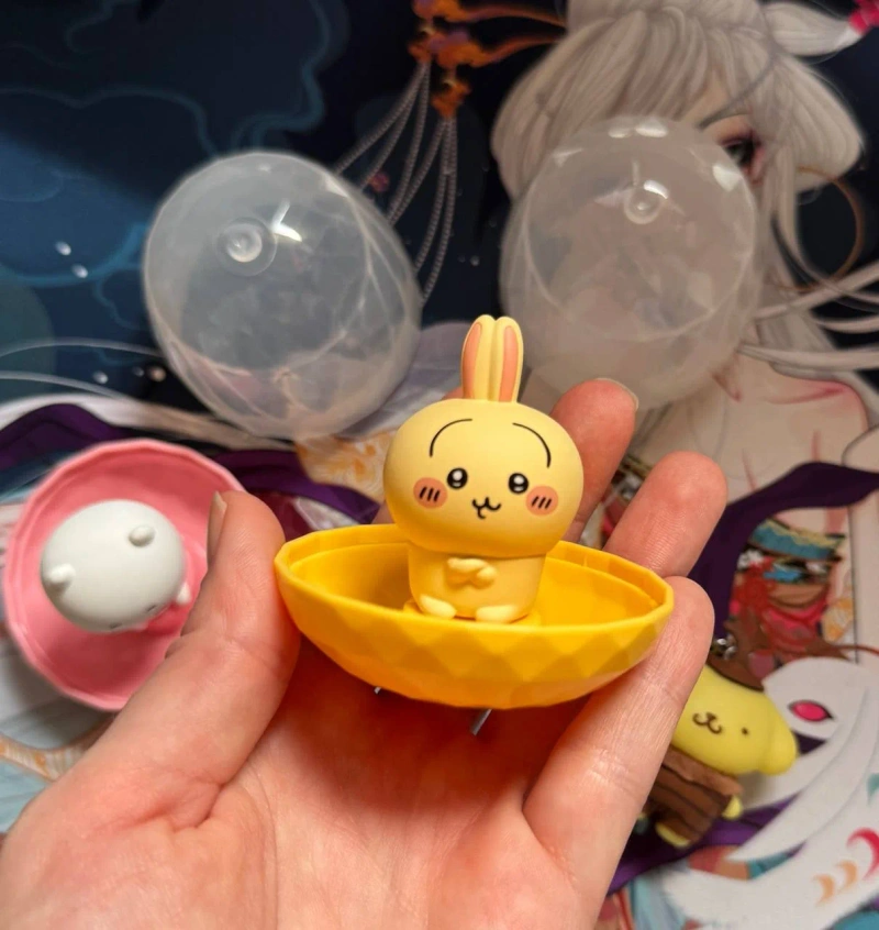 Колекційні фігурки Chiikawa Bandai та брелок Sanrio Pompompurin — фото 2