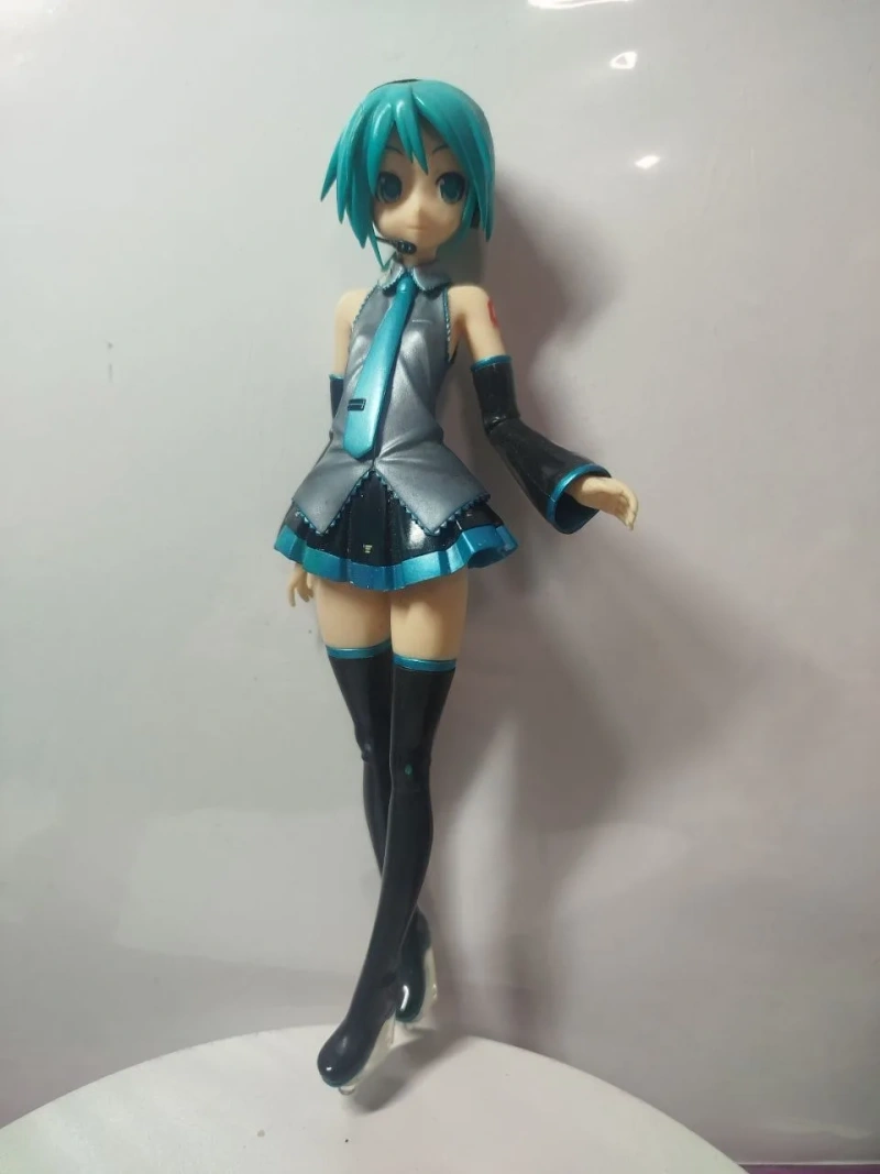 Набір з 3 ретро фігурок Hatsune Miku (Міку) 10+ років — фото 3