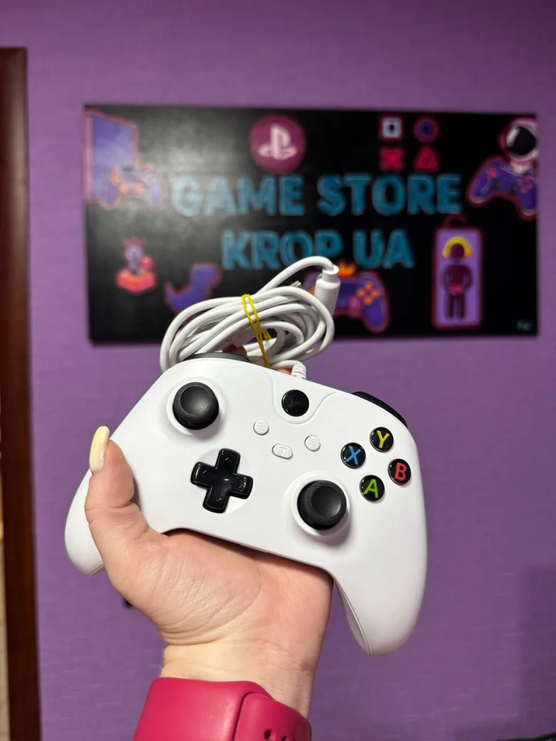 Microsoft Xbox One S White з дисководом + 2 геймпади + ігри — фото 2