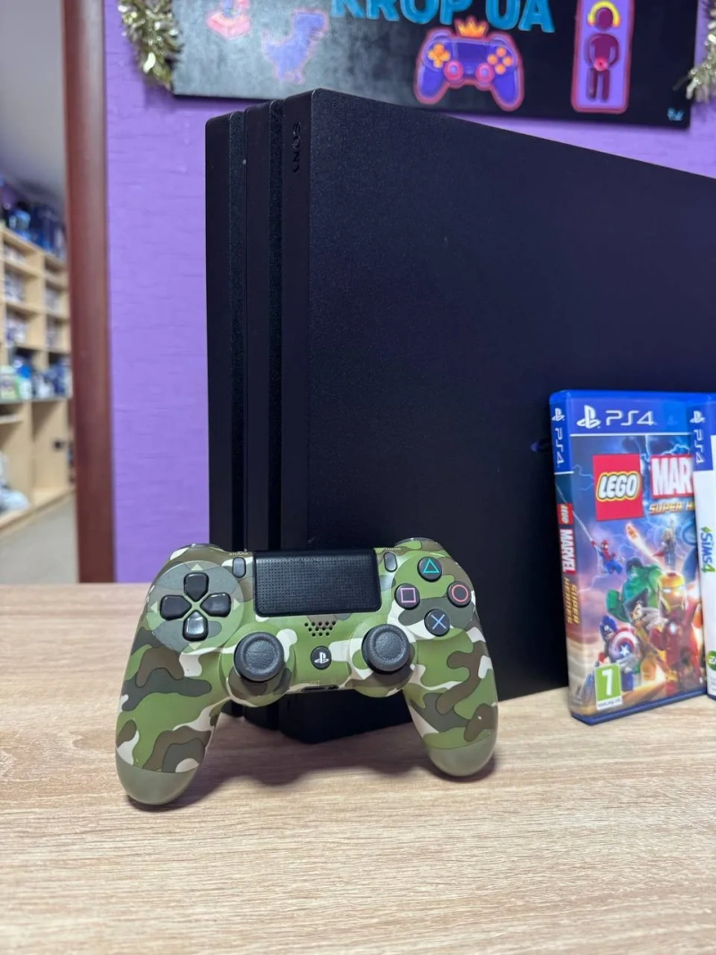Sony PlayStation 4 Pro 1000GB Black + Геймпад и Диски — фото 2