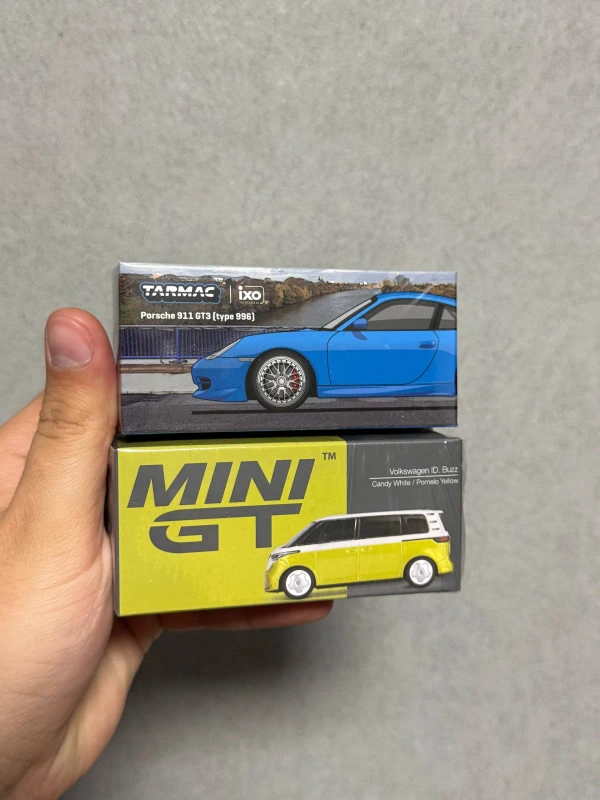 Колекційні машинки Mini GT та Tarmac Works (Porsche 911 GT3, Mercedes 190E, VW ID. Buzz)