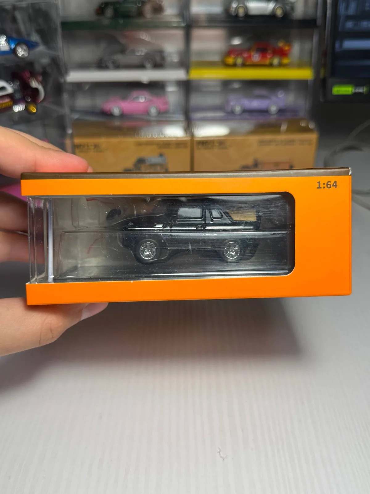 Масштабні моделі 1:64 GCD / Tarmac Works Mercedes-AMG G63