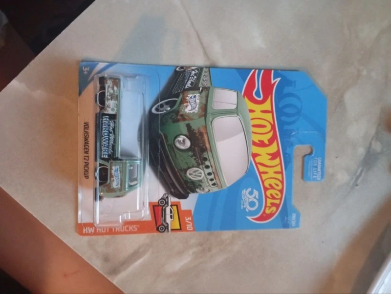 Hot Wheels Volkswagen T2 Pickup HW Hot Trucks — фото 2