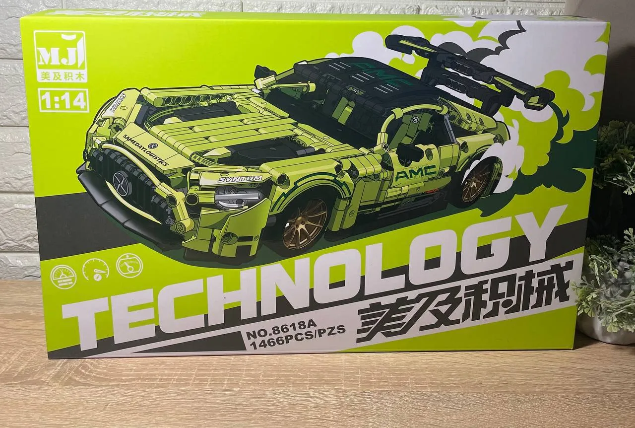 Конструктори Technic: Mercedes AMG, Ferrari Formula 1, Porsche 911, Land Rover Defender