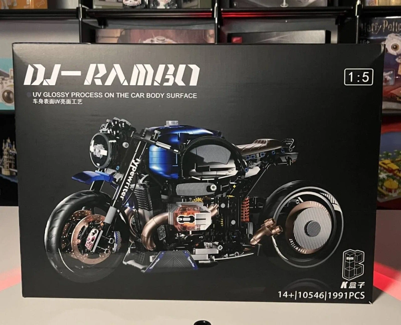 Колекційні конструктори: Mercedes-Benz G63 AMG, Audi RS6, BMW R nineT, Tesla Cybertruck, Harry Potter — фото 2