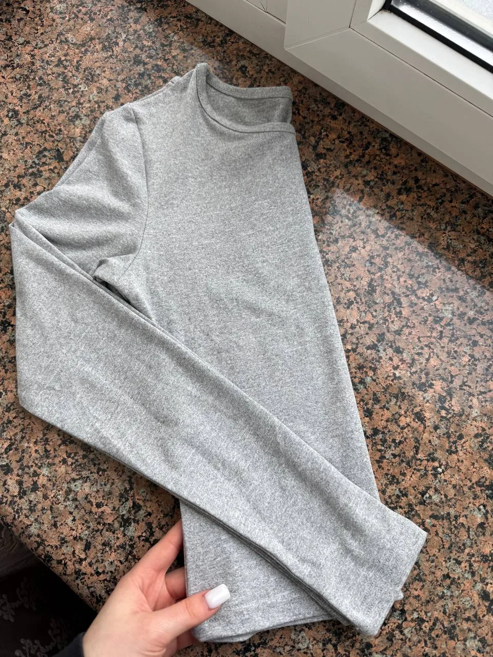 Жіночий лонгслів базовий сірий XS/S
