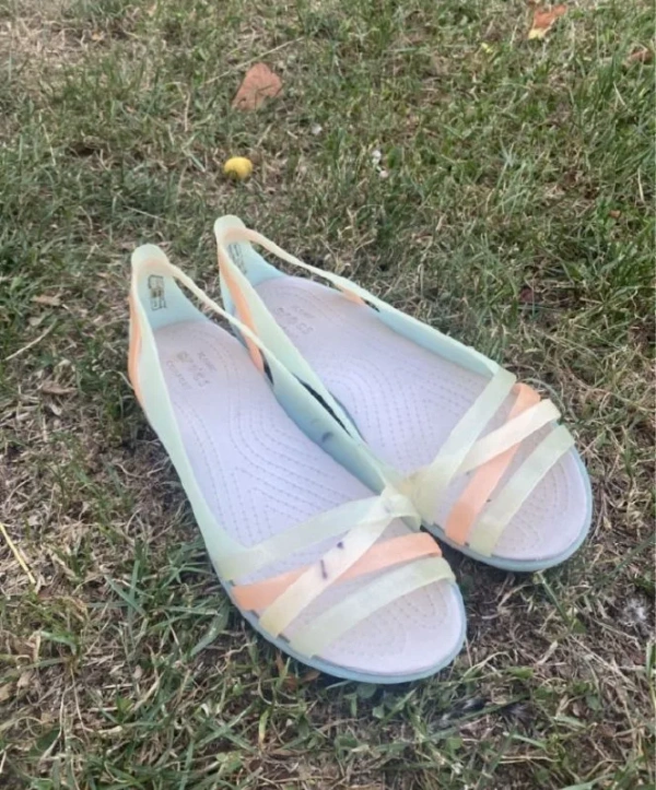 Босоніжки Crocs жіночі розмір 38.5 (24.5 см)