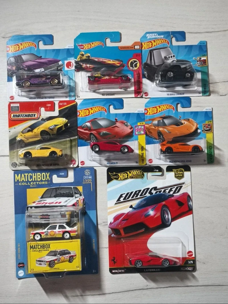Колекційні машинки Hot Wheels та Matchbox (Ferrari, Porsche, Bugatti) — фото 2