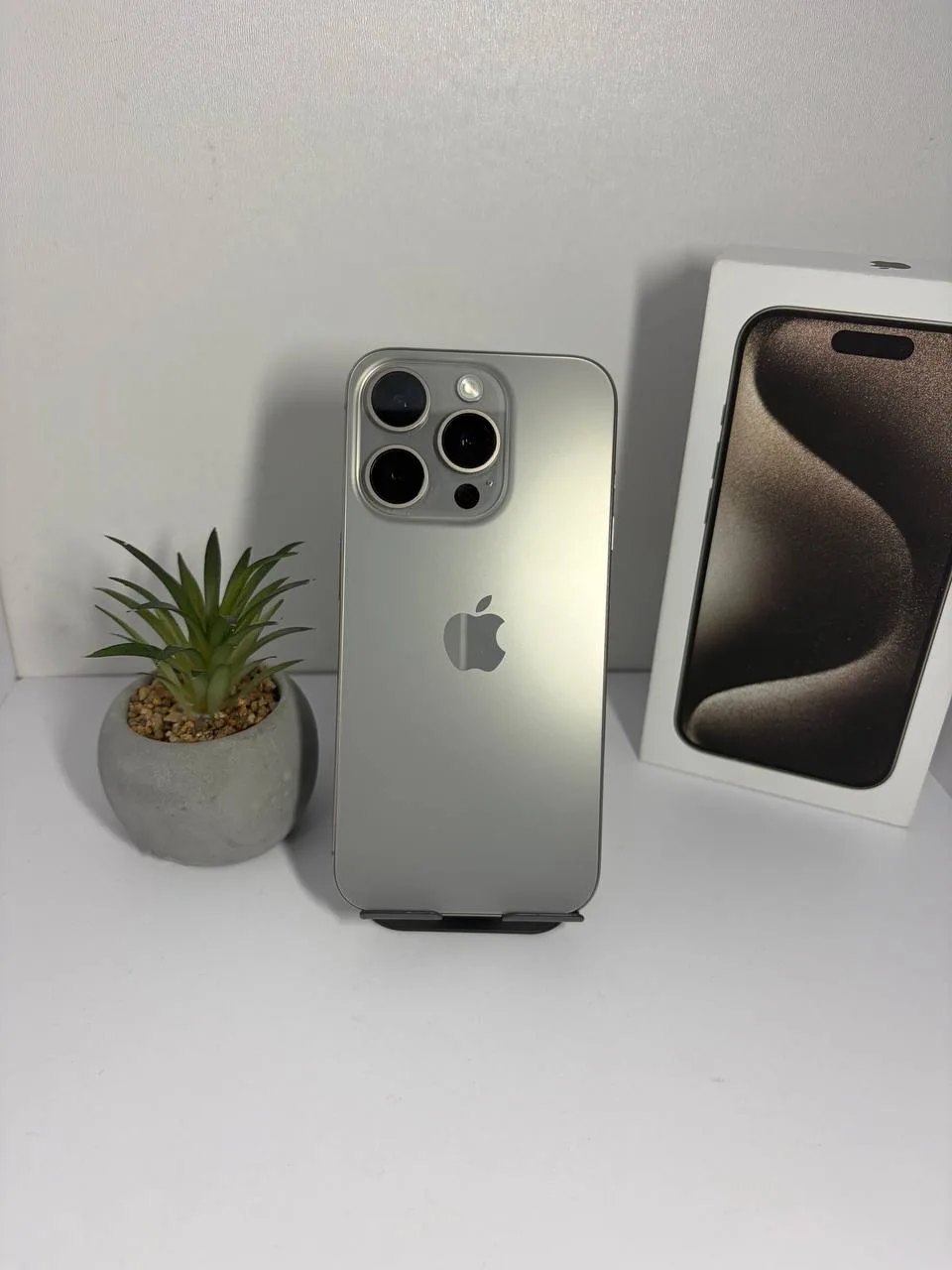 iPhone 15 Pro 128GB Natural Titanium