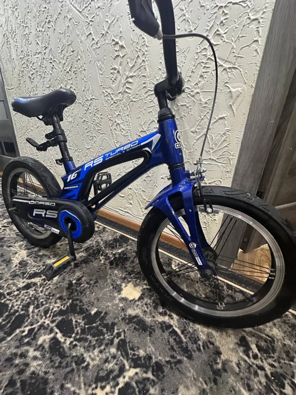Детский велосипед Corso RS Turbo 16", трюковой самокат System HC и ролики HY SKATE Junior