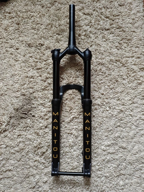 Manitou Machete Comp 160mm 15/110 29/27.5+
