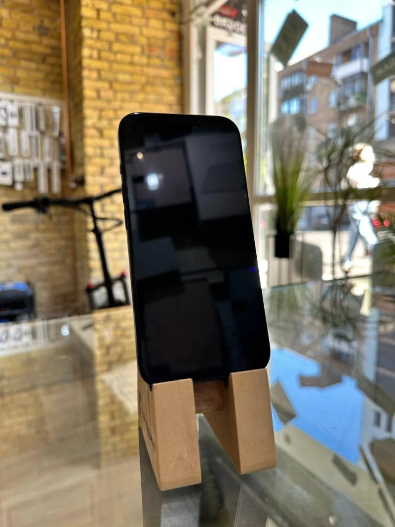 iPhone 15 Pro 256GB Black — фото 2