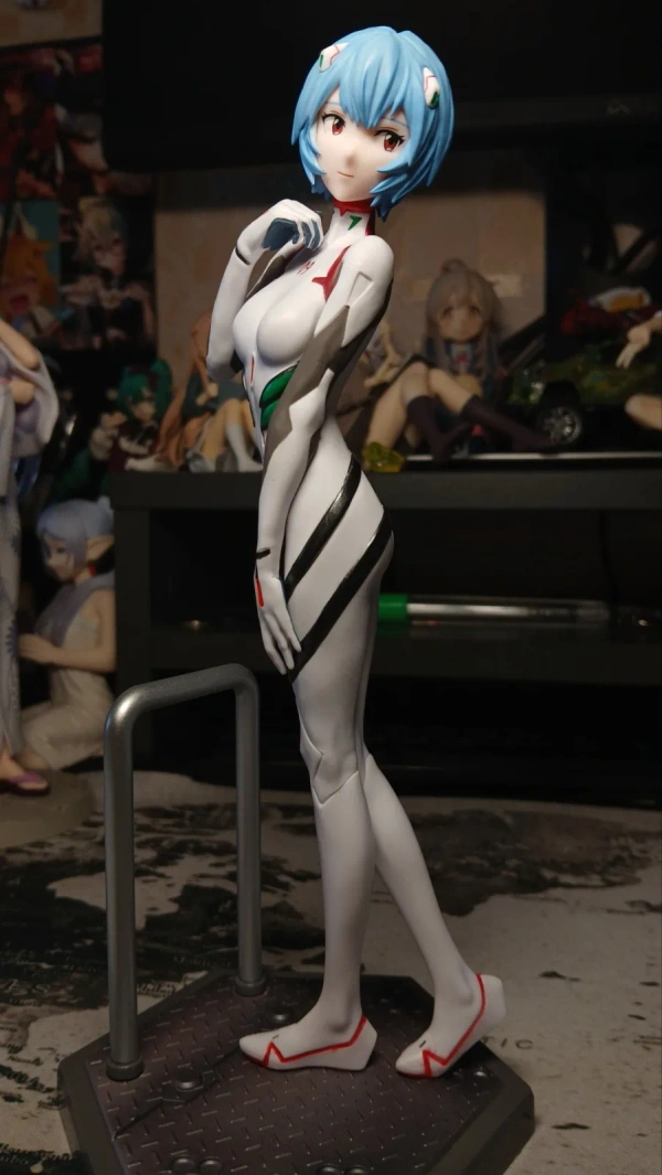 Аніме фігурки Rei Ayanami (Evangelion) та Frieren