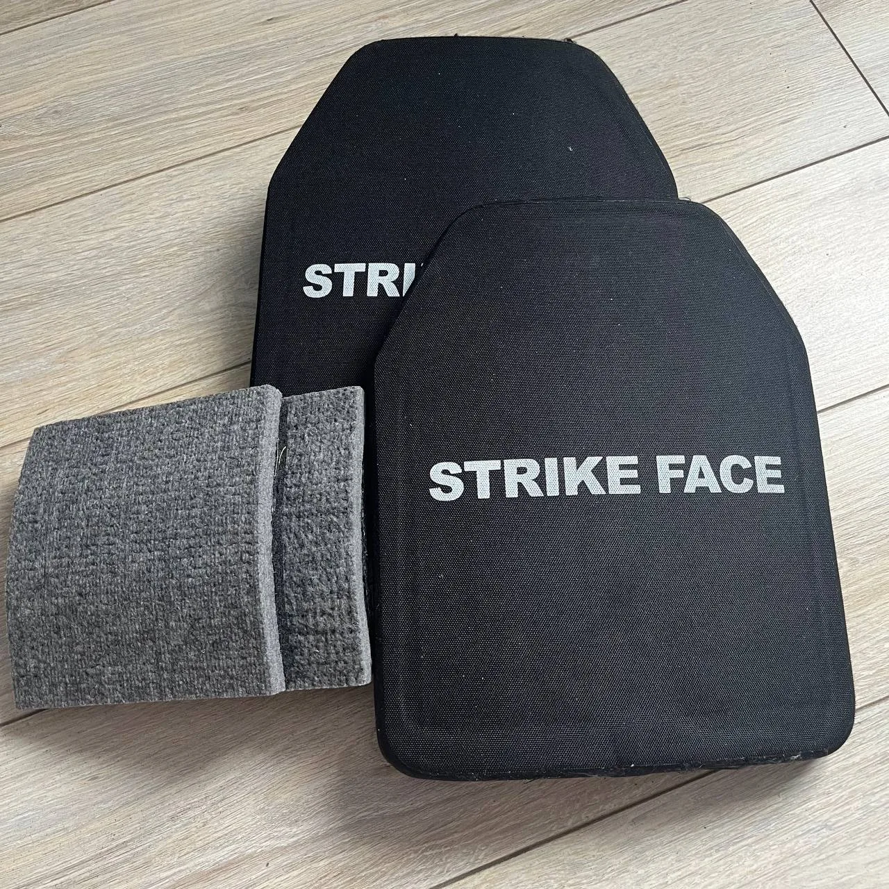 Комплект керамічних плит STRIKE FACE 6 клас ДСТУ (IV NIJ) Al2O3 + PE 25х30см