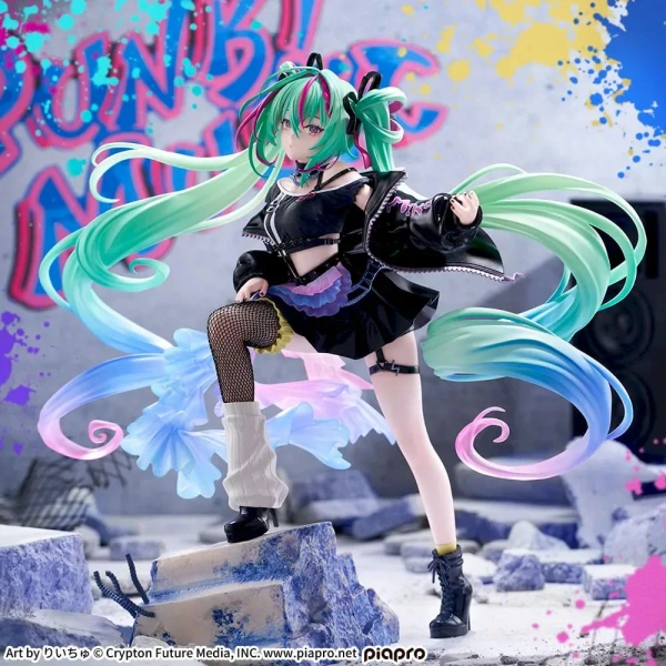 Фигурка Hatsune Miku Punk SEGA 23 см