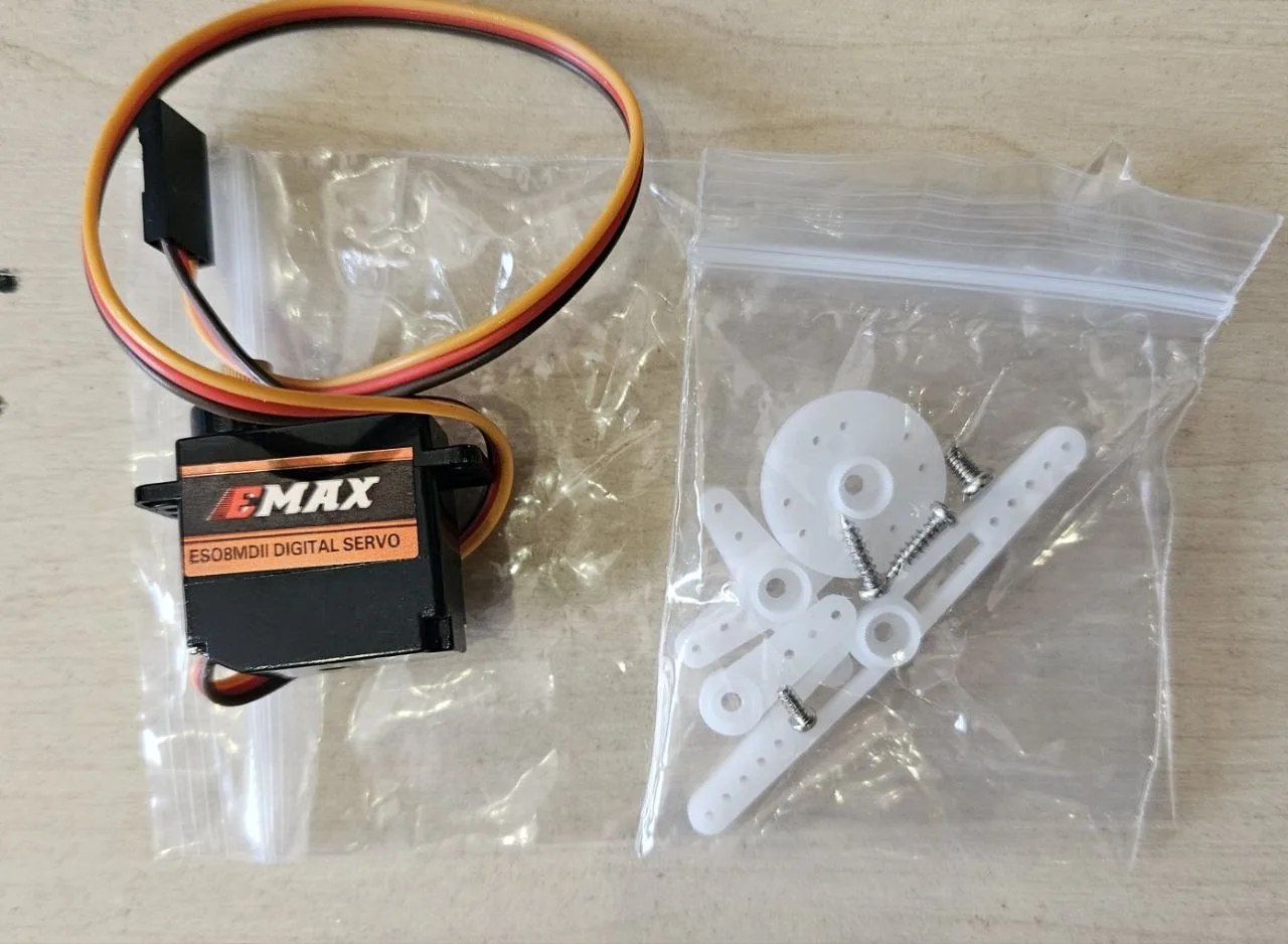 Сервопривод Emax ES08MD II