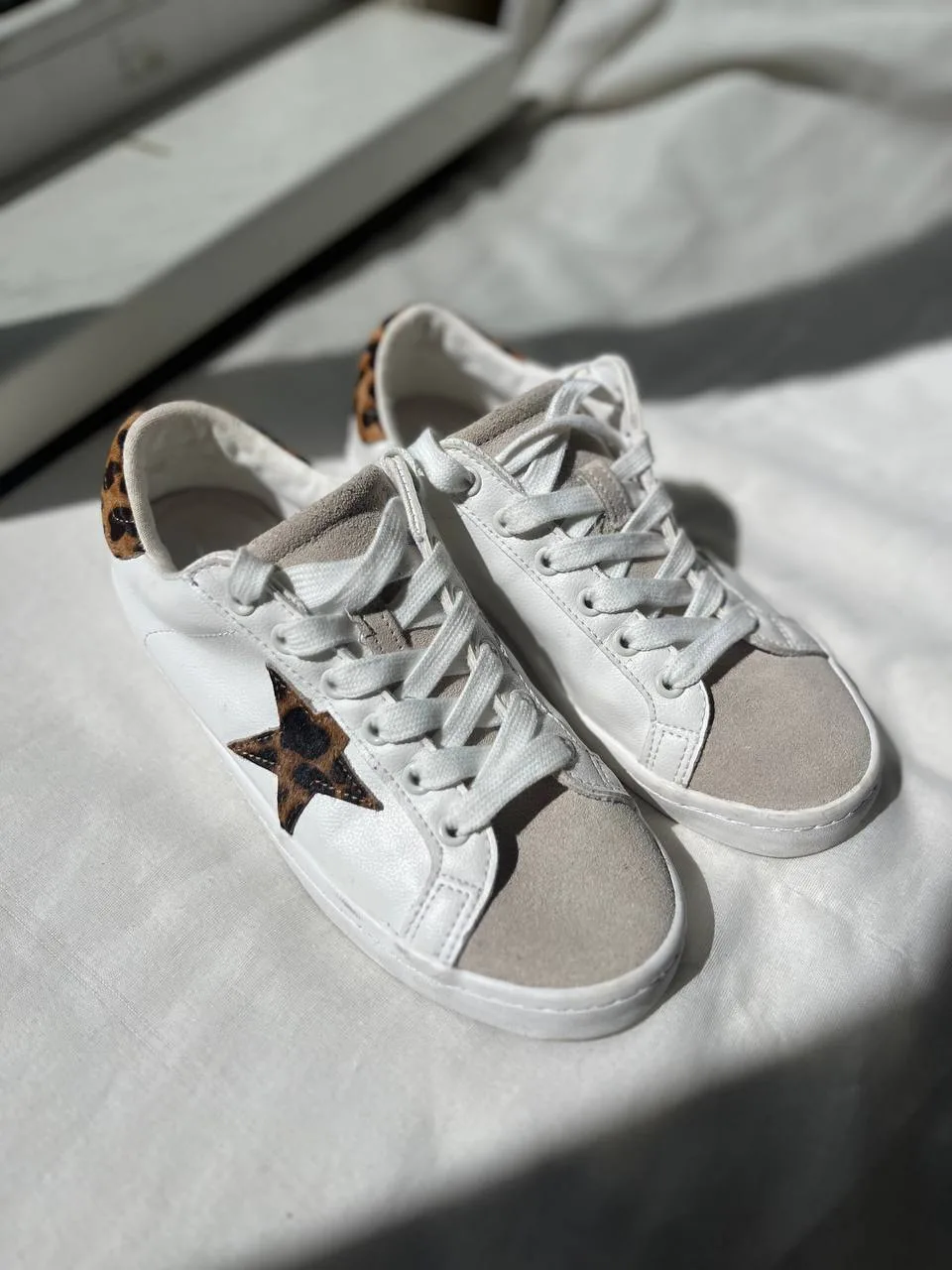 Женские кеды Golden Goose All Leopard Star EU 38