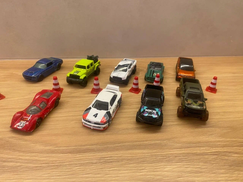 Коллекционные модели машинок Hot Wheels и Matchbox — фото 4