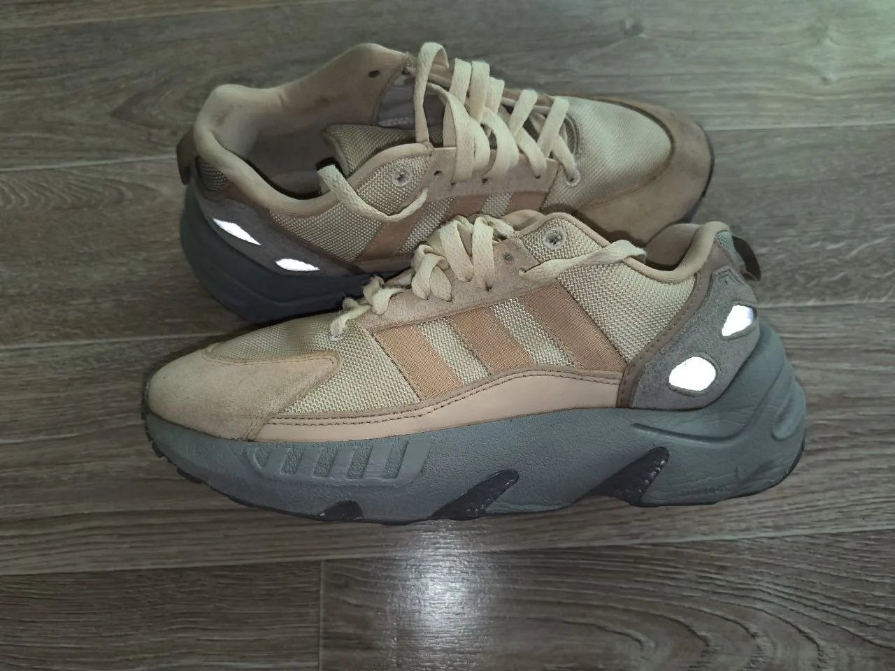Кроссовки Adidas ZX 22 бежевые, 40 размер - 650 грн - VexaMarket