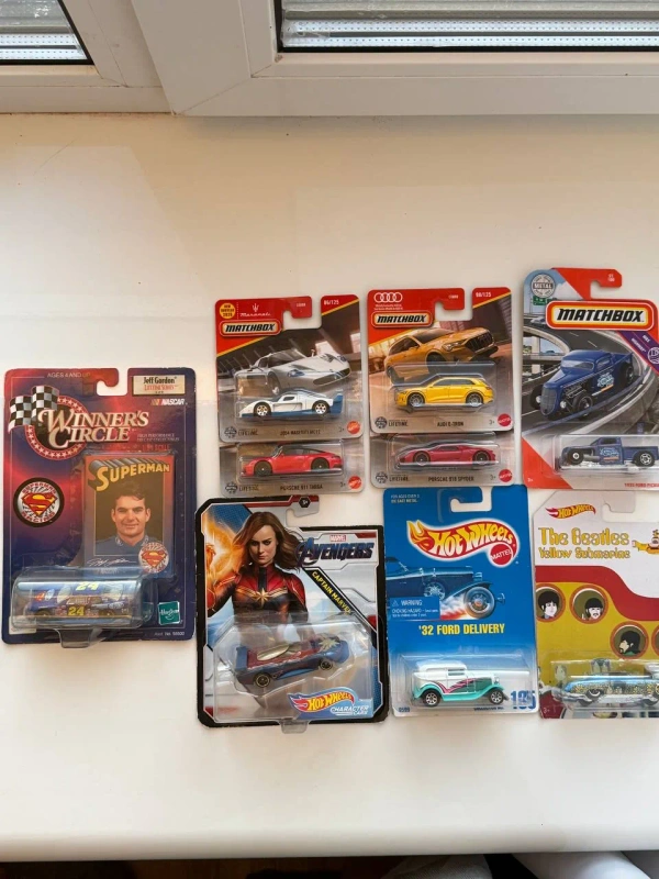 Коллекционные машинки Hot Wheels, Matchbox