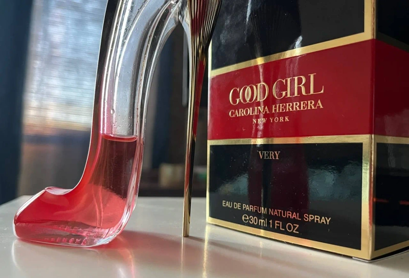 Парфум CAROLINA HERRERA Very Good Girl 30 ml — фото 2