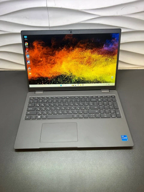 Ноутбук Dell Latitude 3540 15.6" FHD IPS i5-1335U 16GB 256GB SSD 2024