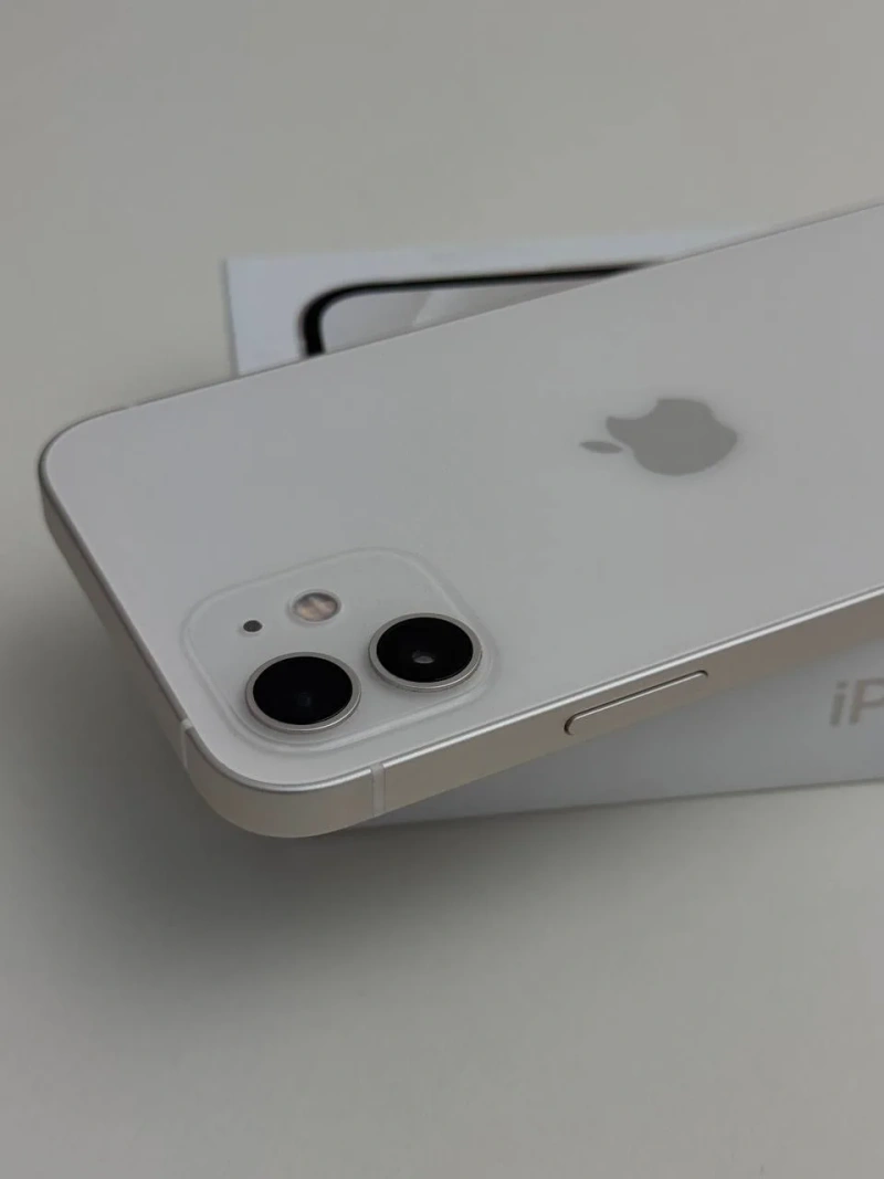iPhone 12 64Gb White — фото 2