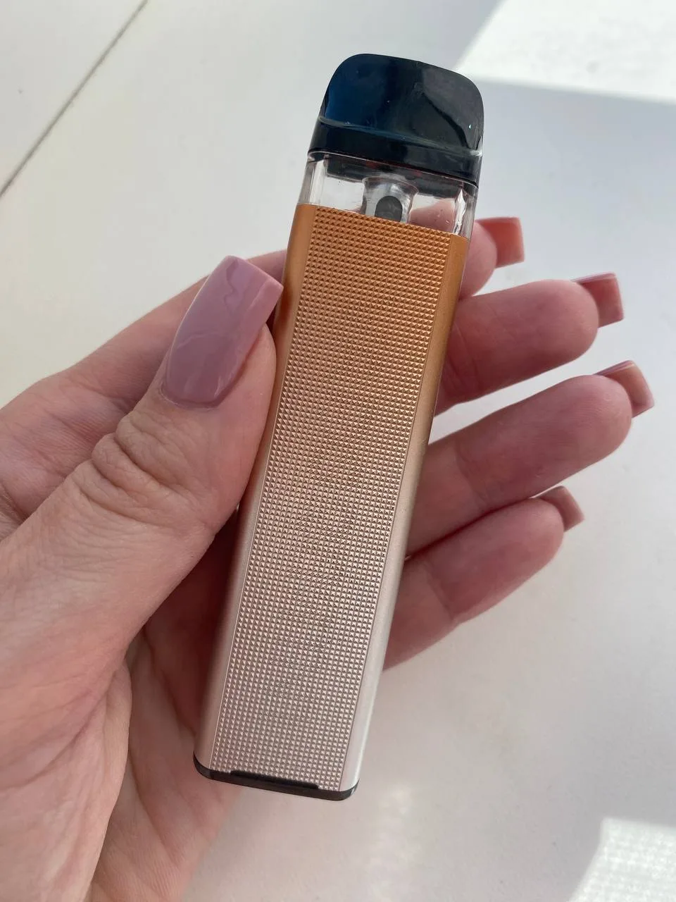 Vaporesso XROS Mini 4 золотого кольору