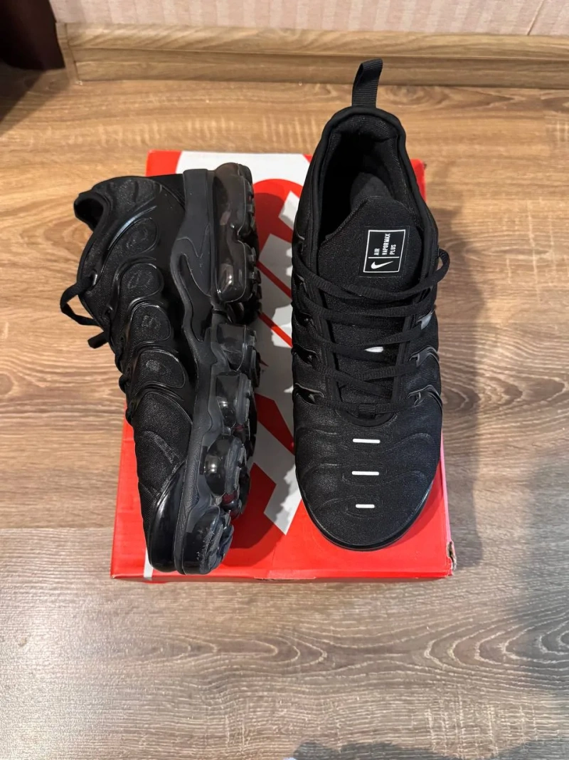 Кроссовки Nike Vapormax Plus оригинал — фото 2