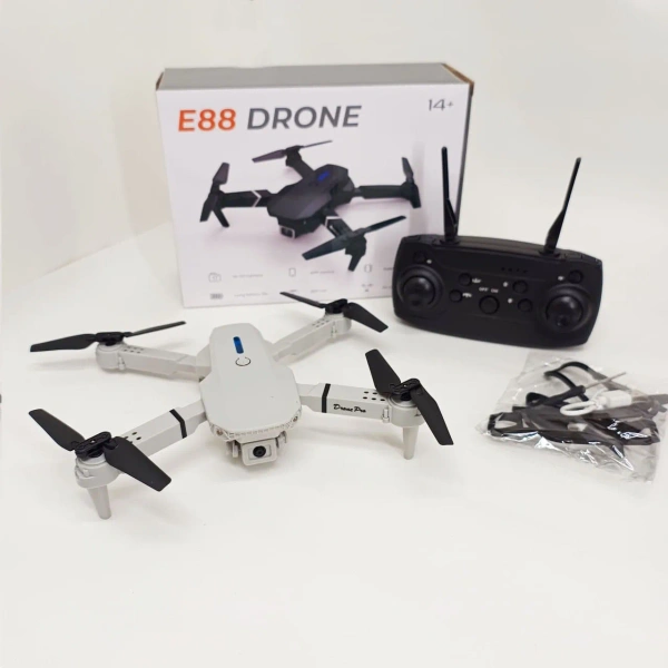 Квадрокоптер E88 Drone для аэрофотосъемки