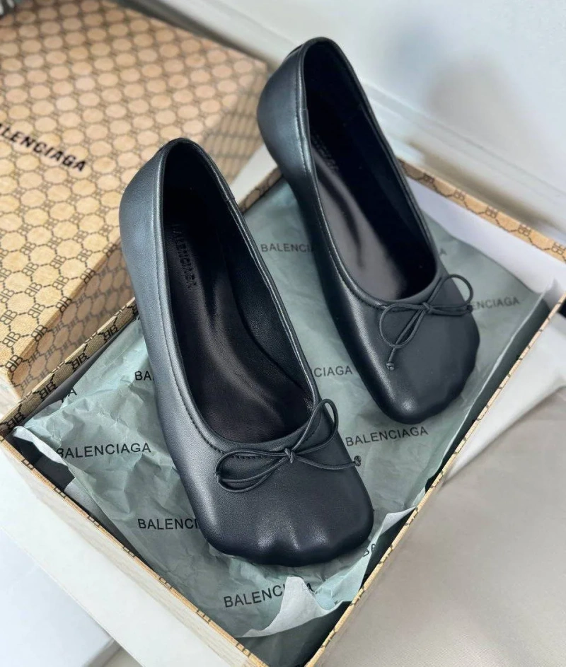 Балетки Balenciaga кожаные черные — фото 2