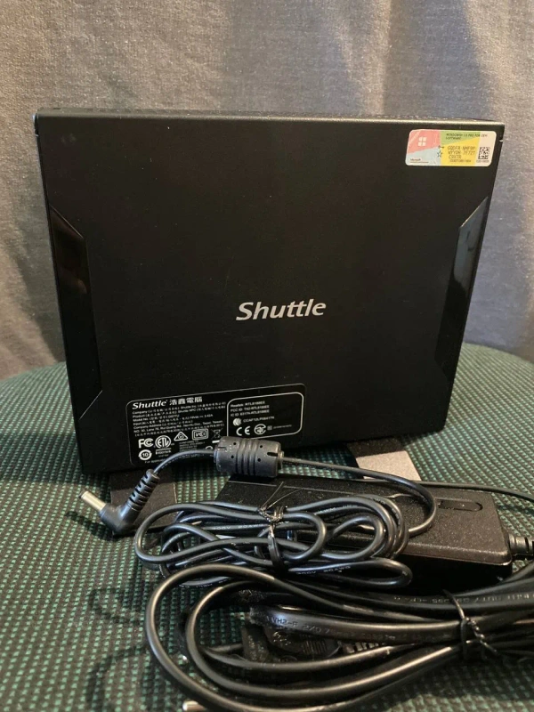Shuttle FS77U Mini PC Intel Core i5-7200U 16GB DDR4 128GB SSD + 500GB HDD
