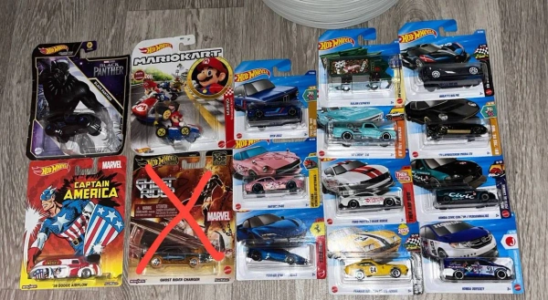 Коллекционные машинки Hot Wheels Jurassic World, Mario Kart, Marvel