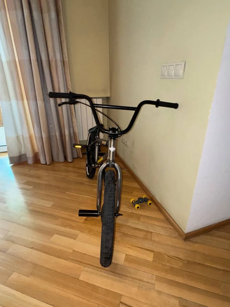 BMX велосипед хромований з помаранчевими акцентами — фото 2