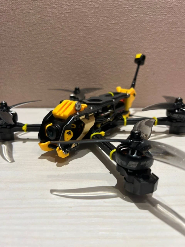 FPV дрон SpeedyBee Mario 5 XH Advanced з моторами iFlight XING-E Pro