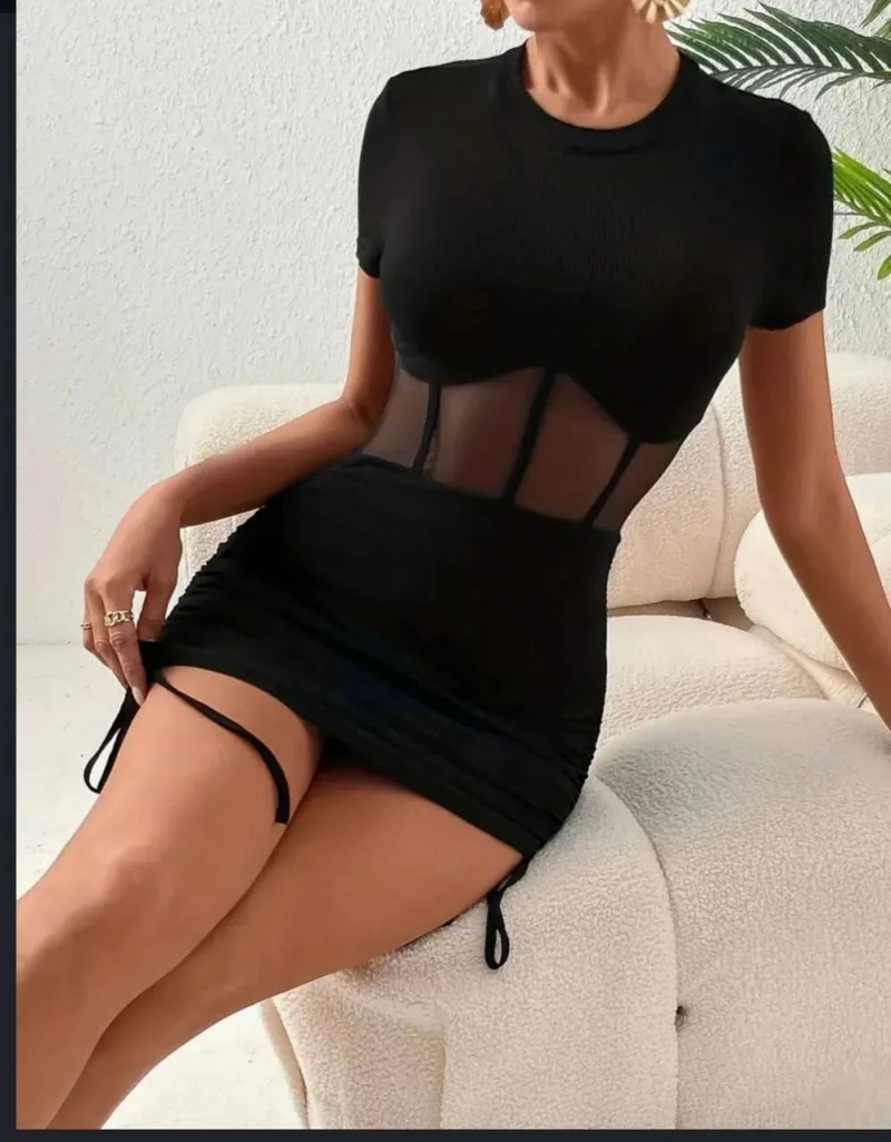 Женское платье черное с принтом силуэта фигуры L/XL — фото 2