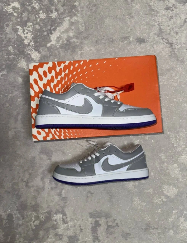 Кросівки Nike Renew, розмір 42.5