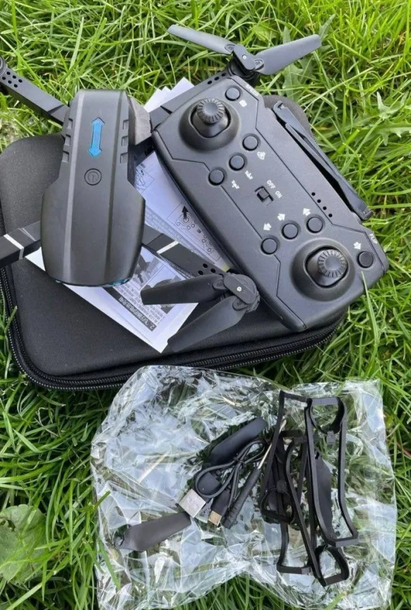 Квадрокоптер E99 Pro складной с камерой FPV
