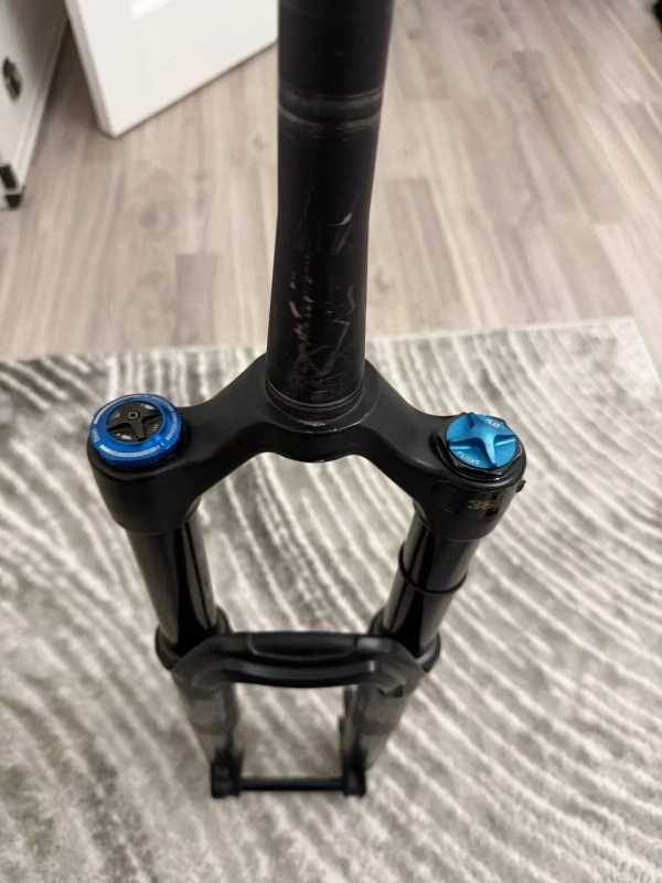 Вилка Fox 36 Performance Elite Grip2 2020 160мм 27.5