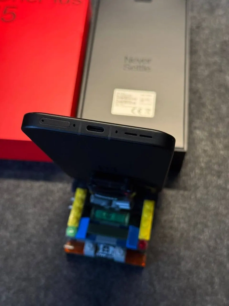 OnePlus 15 16/512GB Black — фото 4