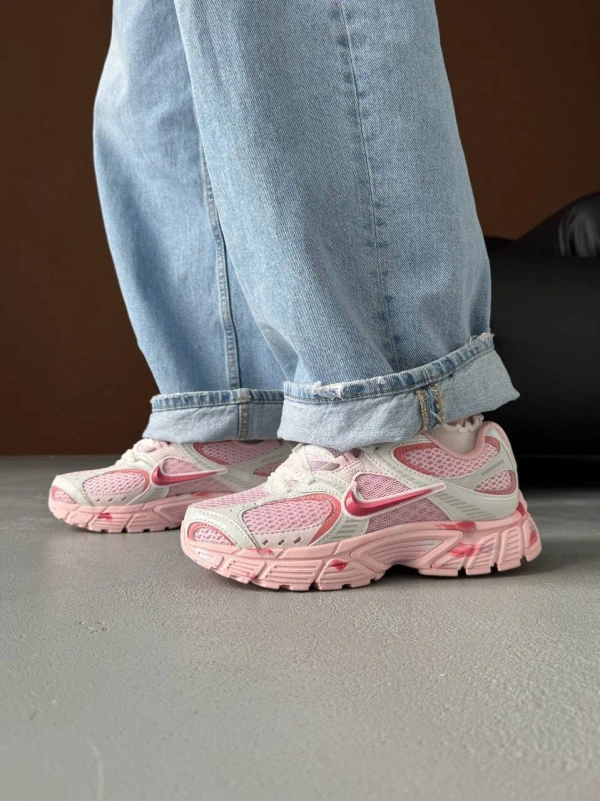 Nike V5 RNR Custom Pink