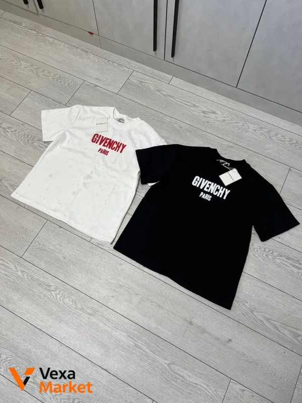 Футболка Givenchy Paris