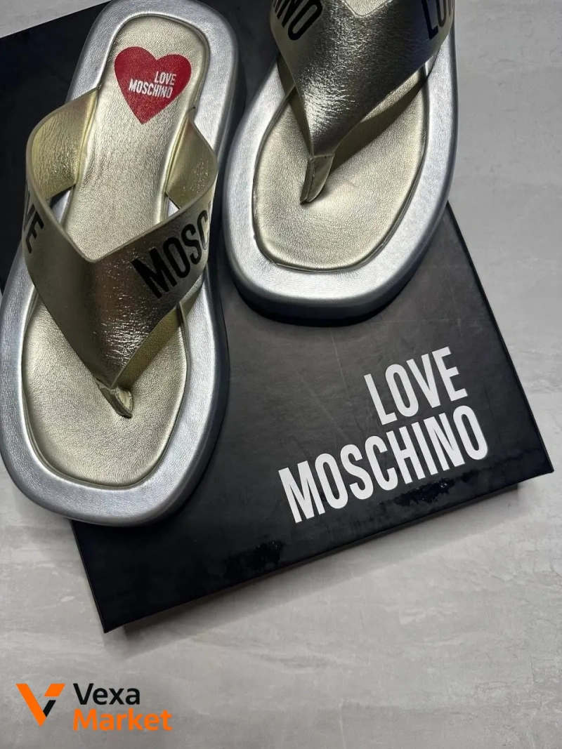Love Moschino Шлепанцы женские кожаные золотистые 37 размер — фото 2