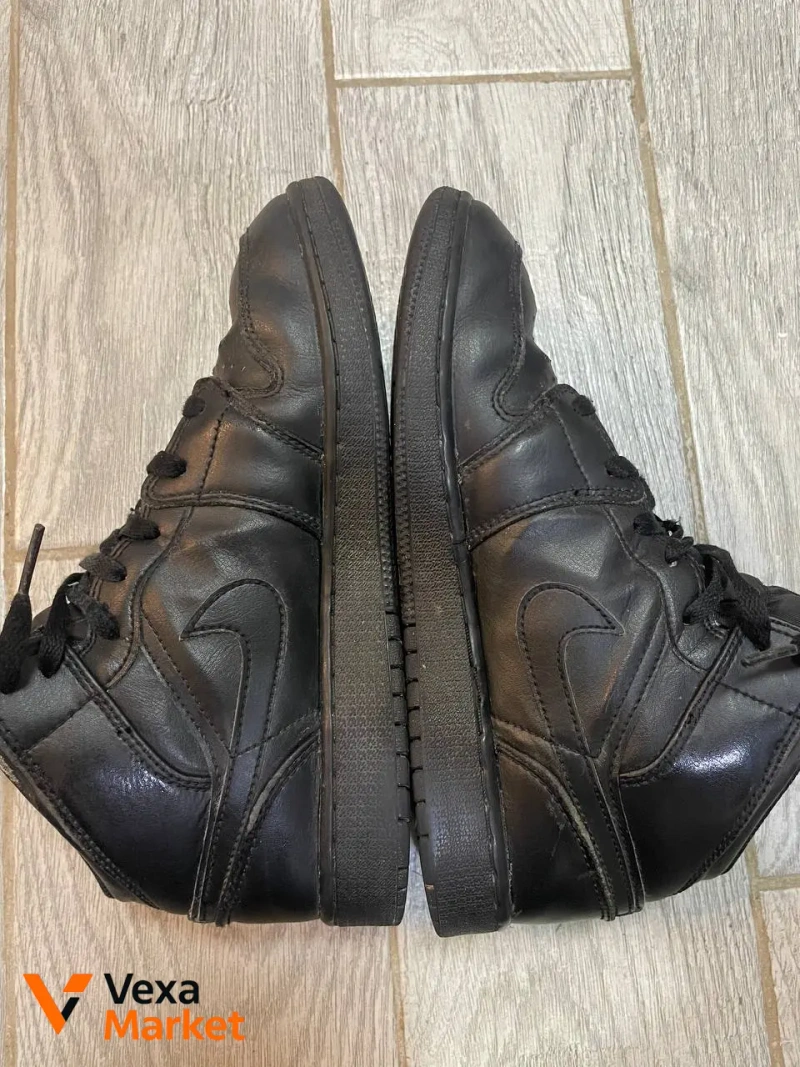 Nike Air Jordan 1 High, размер 40 — фото 4